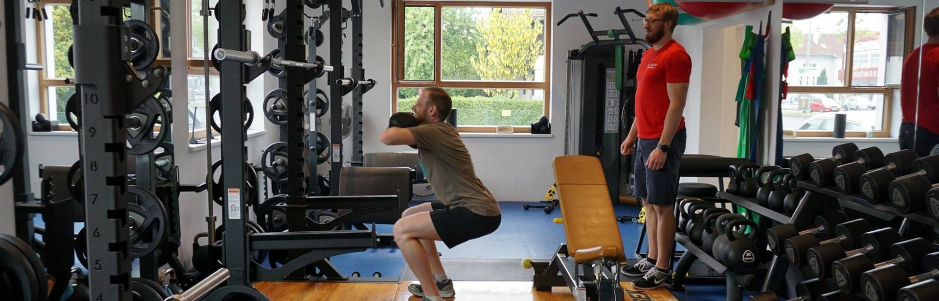 Muskelaufbau mit Personal Trainer bei EAST INN Sports. Wir helfen Dir zur Topform mit Einzelstunden mit unseren Profis. Personal Trainer in Innsbruck